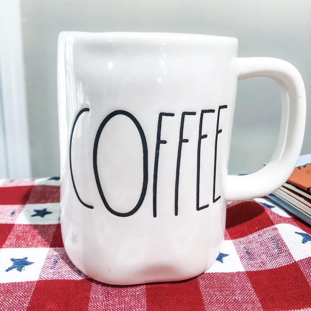 Rae Dunn - Coffee mug from Artisan collection